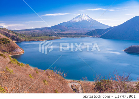 [Yamanashi Prefecture] Mt. Fuji as seen from Lake Motosu and Nakanokura Pass 117475901