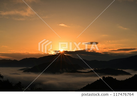 Sea of clouds at Takeda Castle ruins 117476764