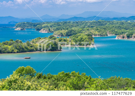 <Mie Prefecture> Summer coastline of Ago Bay, a ria coastline seen from Tomoyama Park <Mie Prefecture> Summer coastline of Ago Bay, a ria coastline seen from Tomoyama Park 117477629