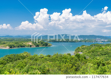 [三重縣] 夏天的英虞灣海岸線，從富山公園看到的ria海岸線 117477634
