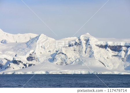 The ultimate hidden place: Antarctica in summer 117479714