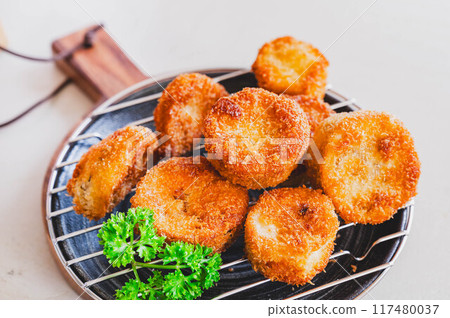 Fried fatty white eggplant 117480037