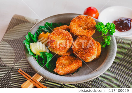 Fried fatty white eggplant 117480039