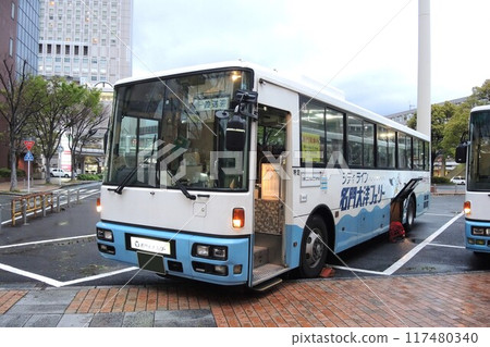 [福岡縣北九州市]JR小倉站前著名的太陽渡輪巴士站 117480340