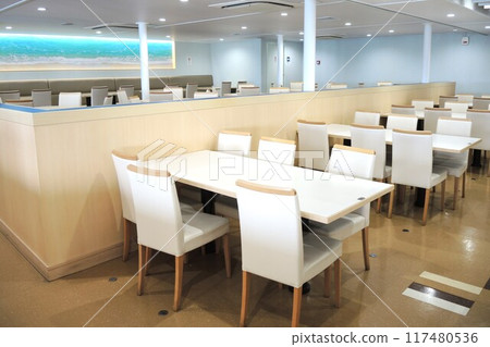 Restaurant on the prestigious Taiyo Ferry "Ferry Osaka II" 117480536
