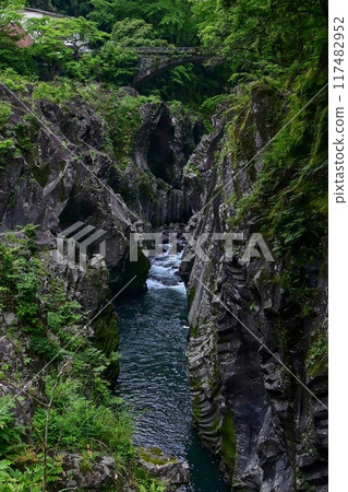 [Kyushu, Miyazaki] Takachiho Gorge was created by volcanic activity at Mount Aso. It is a beautiful gorge with eroded cliffs and Manai Falls. 117482952