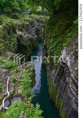[Kyushu, Miyazaki] Takachiho Gorge was created by volcanic activity at Mount Aso. It is a beautiful gorge with eroded cliffs and Manai Falls. 117482954