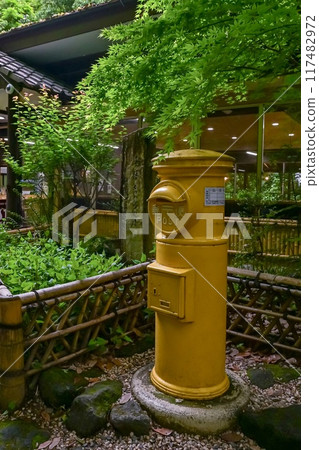 [九州、宮崎] 高千穗峽是由阿蘇山火山活動形成的峽谷，擁有被侵蝕的懸崖和真名井瀑布，是一條美麗的峽谷。 117482972