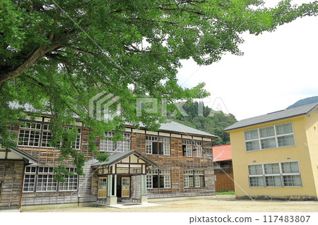 Showa Village Former Karasuma Elementary School 117483807