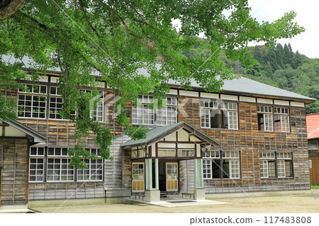 昭和村前烏丸小學 昭和村前烏丸小學 117483808