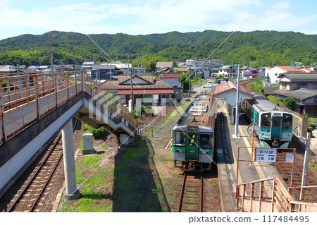 [N] Naruto Line 1200 Series and 1500 Series Diesel Cars (Tokushima⇔Naruto) 117484495