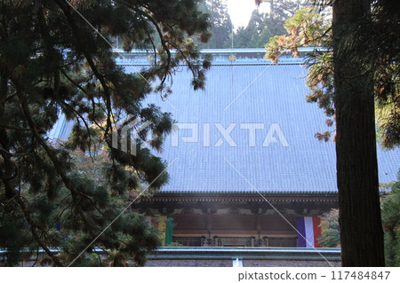 The main hall of Enryakuji Temple The main hall of Enryakuji Temple 117484847