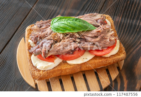 Sandwich with pulled pork Sandwich with pulled pork 117487556