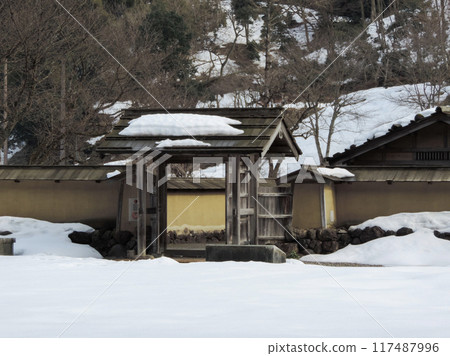 Winter scenery at Ichijodani Asakura Clan Ruins 117487996