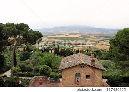 Orcia Valley, World Heritage Site, Pienza, Tuscany, Italy, Europe Orcia Valley, World Heritage Site, Pienza, Tuscany, Italy, Europe 117489235