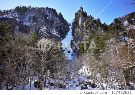 冬天結冰的銀河瀑布 冬天結冰的銀河瀑布 117492621