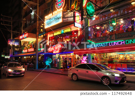 The dynamic Philippines - Evening view of Burgos Street, Manila Cityscape (May 2024) 117492648