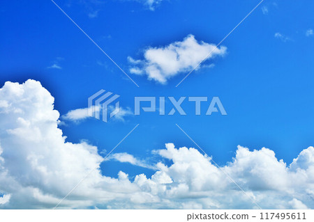 夏天藍天和雲彩 夏天藍天和雲彩 117495611