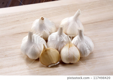 新鮮大蒜 117498420