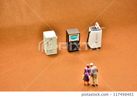 Showa Retro Three Sacred Treasures - Miniature 117498481