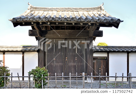 Honjo-shuku on the Nakasendo road: The gate of Tamura Honjin, central Honjo city 117502742