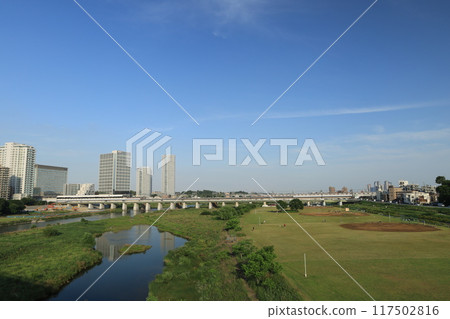 View of the area around Futako Tamagawa Station from the banks of the Tama River View of the area around Futako Tamagawa Station from the banks of the Tama River 117502816