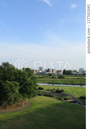 從多摩川河床看到的二子玉川車站週邊的風景 117502841