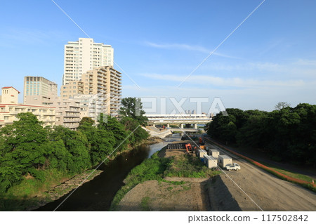 View of the area around Futako Tamagawa Station from the banks of the Tama River View of the area around Futako Tamagawa Station from the banks of the Tama River 117502842