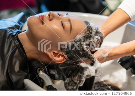 shampoo, beauty, beautician 117504966