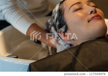 shampoo, beauty, beautician 117504979