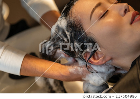 shampoo, beauty, beautician 117504980