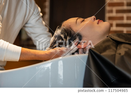 shampoo, beauty, beautician 117504985