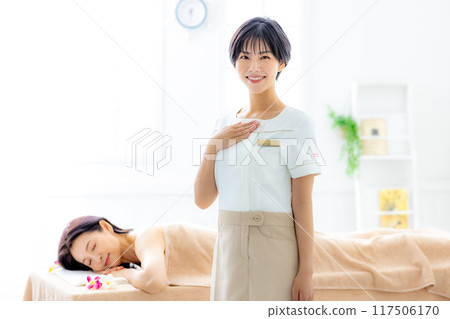 女性、美容、美容、頭部水療、按摩 117506170