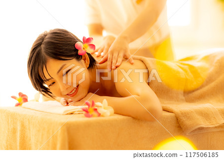 美女、美容、美容、頭部水療 117506185