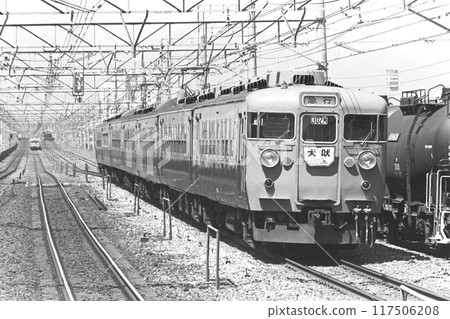 Sobu Line Express "Inubo" No. 2, 302M train, 153 series Kuha 153-531-7, Motoyawata, April 11, 1982 117506208