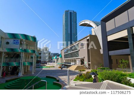 [Osaka Prefecture] May: Streets around Senri Chuo Station "Senchu Pal" 117506275