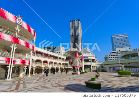 [Osaka Prefecture] May: Streets around Senri Chuo Station "Senchu Pal" 117506379