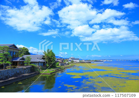 Lake Biwa seen from Ukimido (Mangetsuji Temple), Otsu City, Shiga Prefecture 117507109