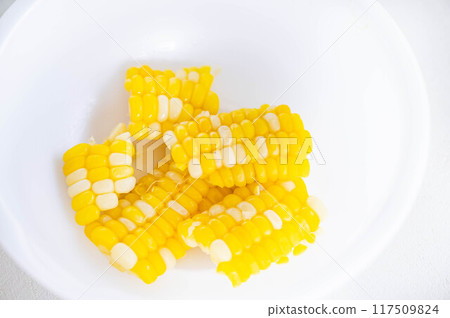 煮玉米 煮玉米 117509824