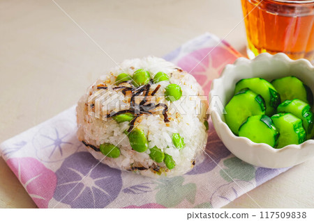 鹹海帶毛豆飯糰 鹹海帶毛豆飯糰 117509838