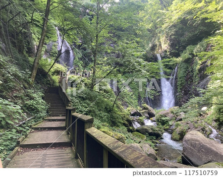 The way of trekking The way of trekking 117510759