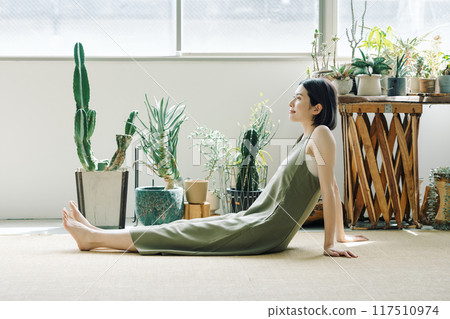 一個有室內植物的女人的肖像 一個有室內植物的女人的肖像 117510974