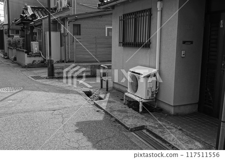 狹窄的後巷 117511556