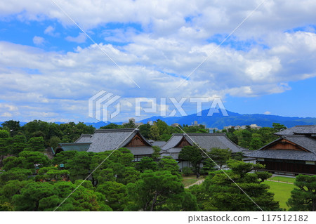 京都府 京都市 舊離宮二條城 天守閣遺跡的風景 京都府 京都市 舊離宮二條城 天守閣遺跡的風景 117512182