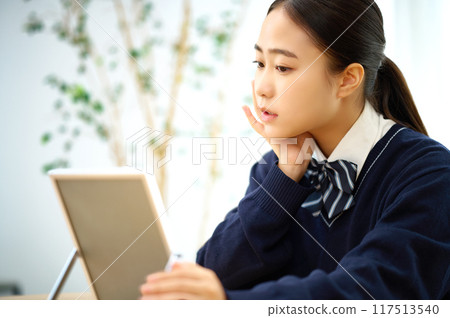 High school girl who cares about her skin 117513540