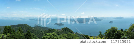 廣島縣瀨戶內海、瀨戶內海的廣島灣、宮島彌山周圍的瀨戶內海、從展望台看到的夏季瀨戶內海 117515931
