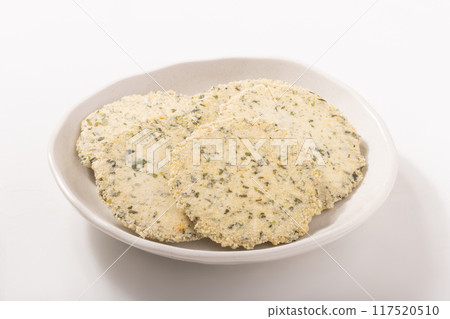 [Sanriku wakame seaweed] Wakame rice crackers 117520510