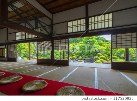 夏天的京都妙滿寺庭園“雪之庭園” 117520923