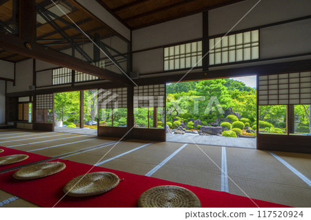 夏天的京都妙滿寺庭園“雪之庭園” 夏天的京都妙滿寺庭園“雪之庭園” 117520924