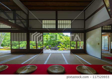 Summer in Kyoto: Myomanji Temple's "Snow Garden" 117520933